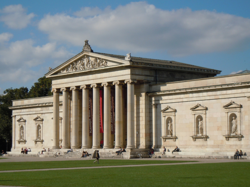 Glypthothek at Königsplatz, Munich Glypthothek at Königsplatz, Munich