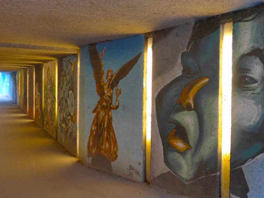 Rad- und Fußgängerunterführung beim Europaplatz, München